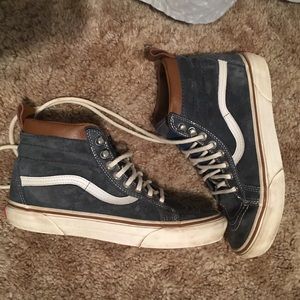 “Weatherproof” suede blue and brown high top Vans